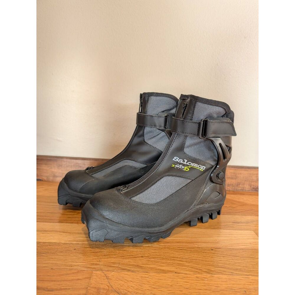 Salomon Black and Gray Men's Boots